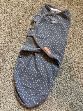 Swaddle Me 100% Cotton Swaddle Gray Starry Print Size Large | cozy | Sleepwear